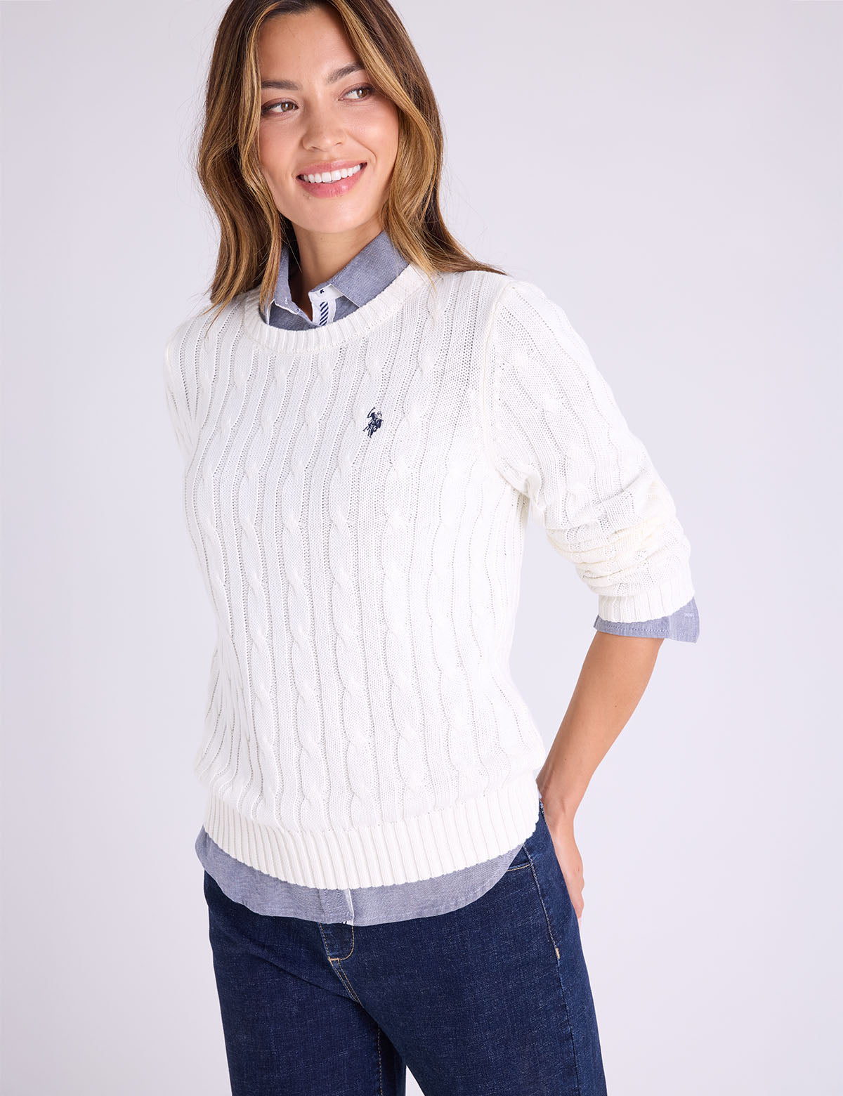 CABLE CREW NECK SWEATER