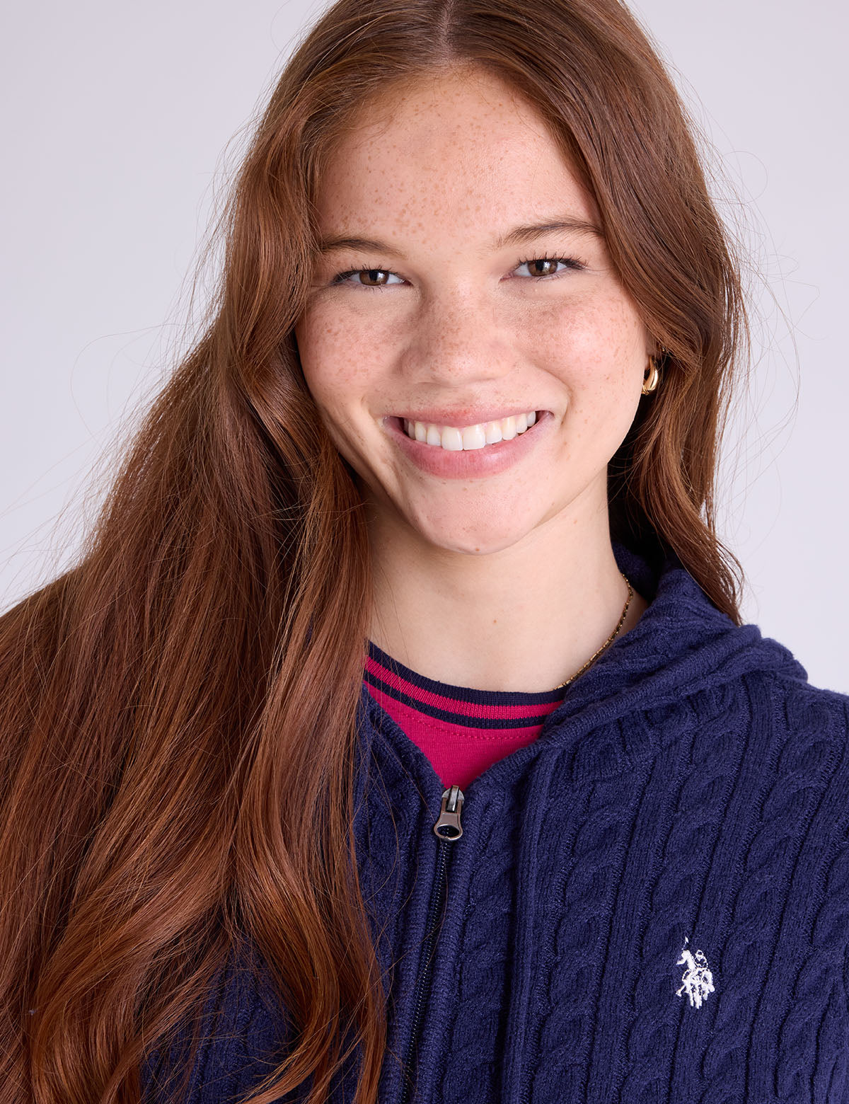 SOFT CABLE ZIP UP SWEATER WITH HOOD