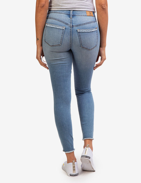 REPREVE® MID RISE DESTRUCTED JEANS - U.S. Polo Assn.