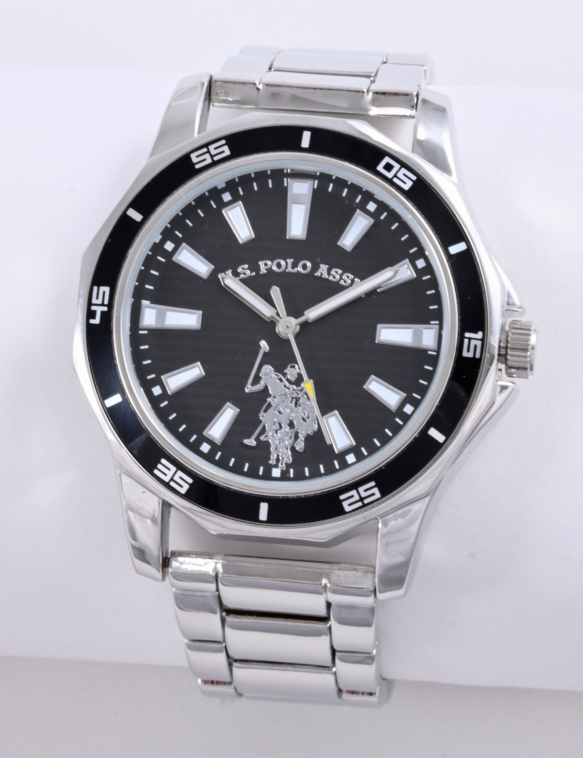 MEN'S SILVERTONE BLACK ACCENT SPORT BEZEL WATCH